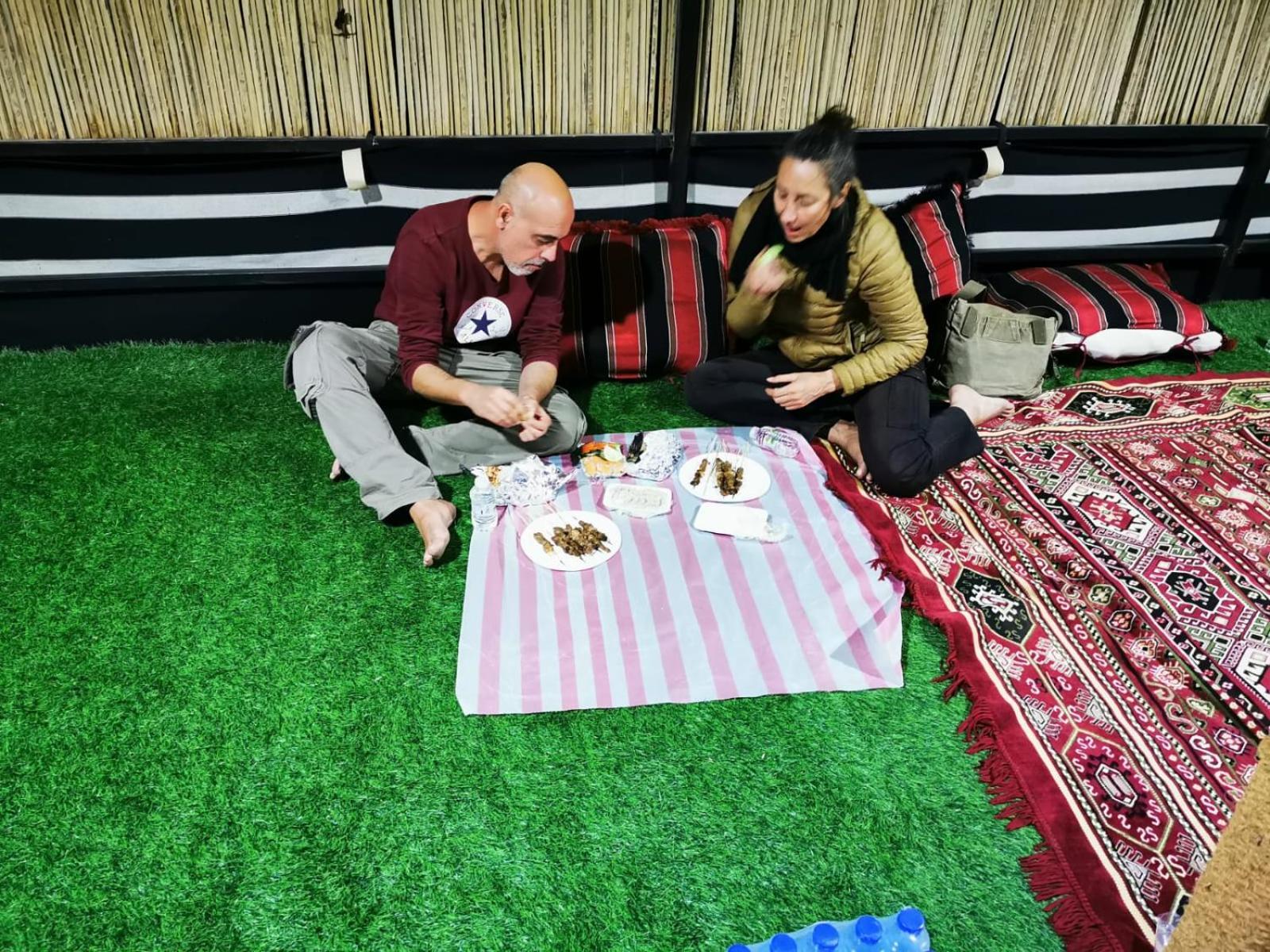 Bedouin Nights Camp 호텔 알 와실 객실 사진